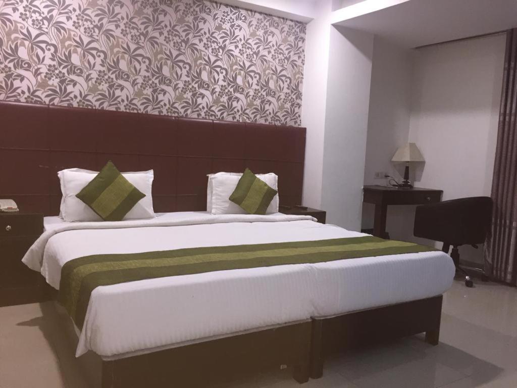 Hotel Patliputra Nirvana Patna  Zewnętrze zdjęcie